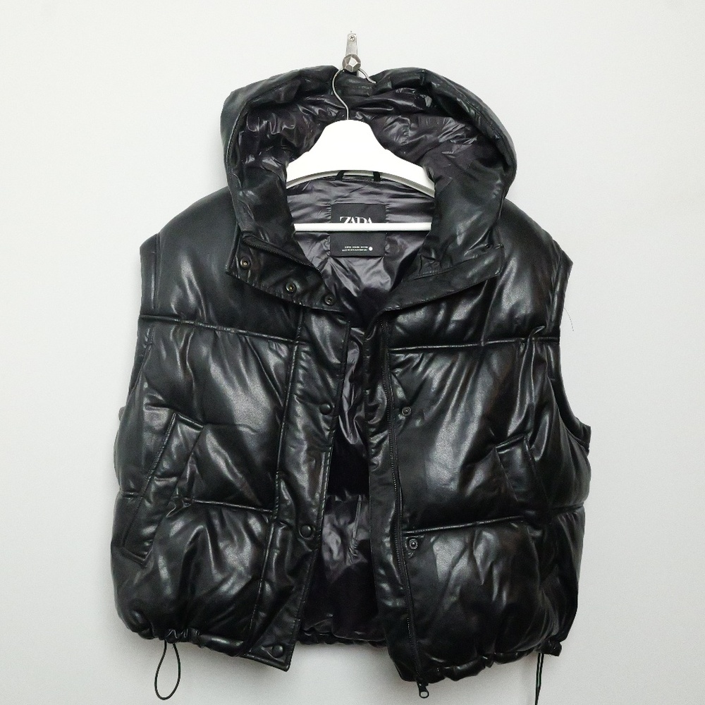 Zara Faux leather puffer with hood. size XS